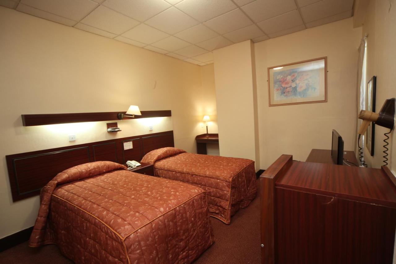 Bristol Hotel Gibraltar Buitenkant foto